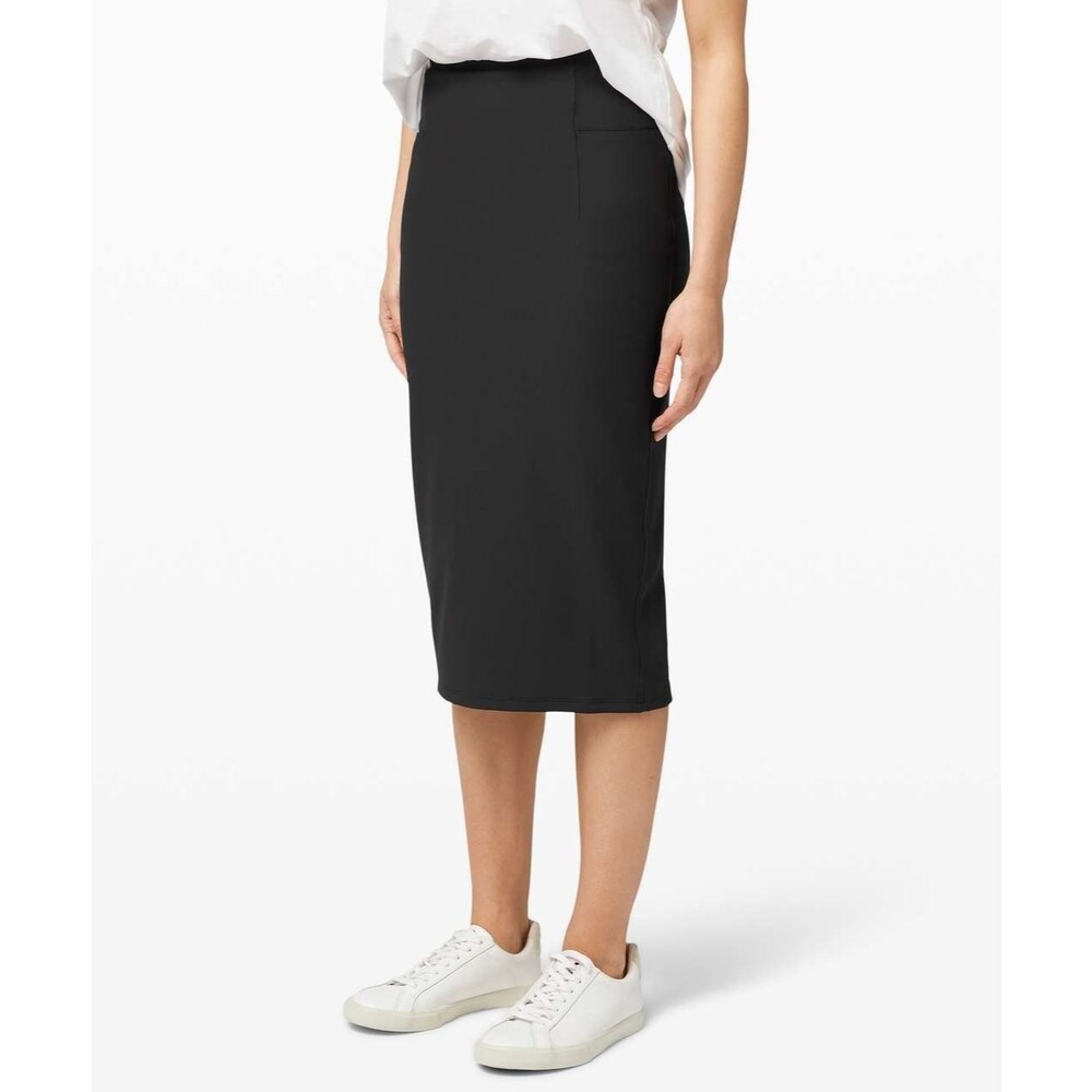 New  Lululemon A New Route Skirt 6 Black Ribbed Luxtreme Midi